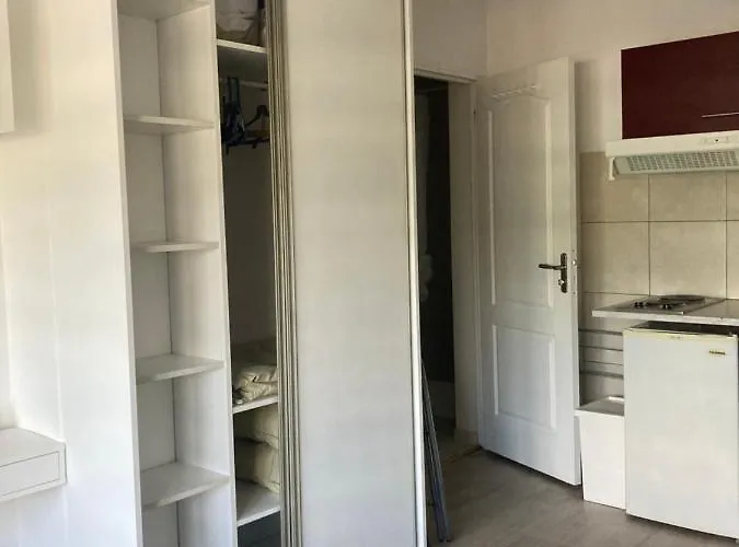 équipé Au Calme Appartement *